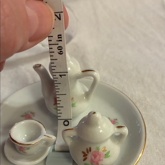 Miniature Tea Set Display white Pink Floral teapot sugar cup saucer Gold trim - Picture 6 of 6